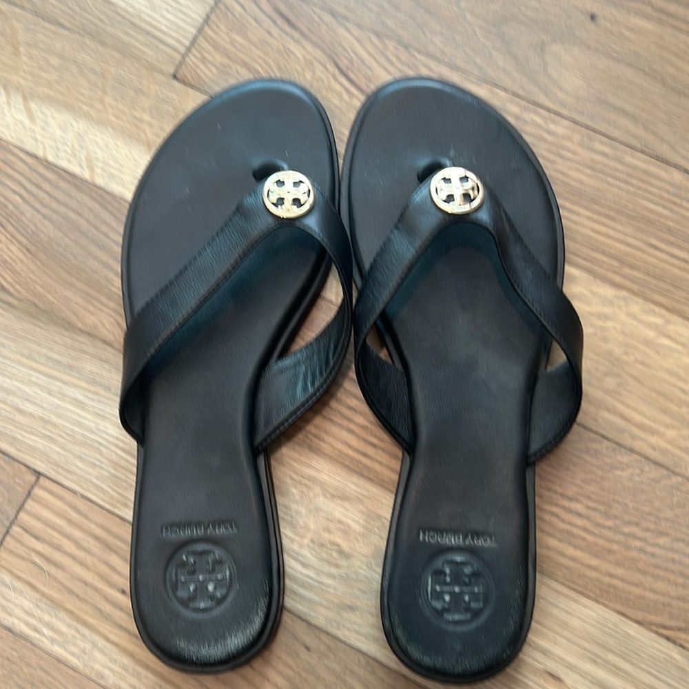 Tory Burch Black Leather Logo Toe-Post Sandals with Gold Emblem